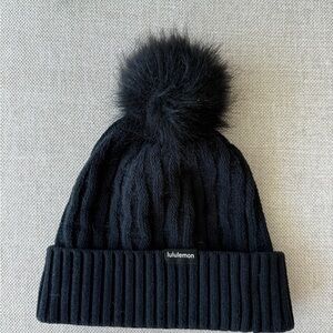Lululemon Black Knit Pom Beanie